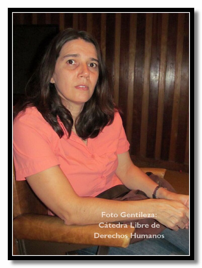 Docentes, alumnos y publico en general estuvieron presentes.